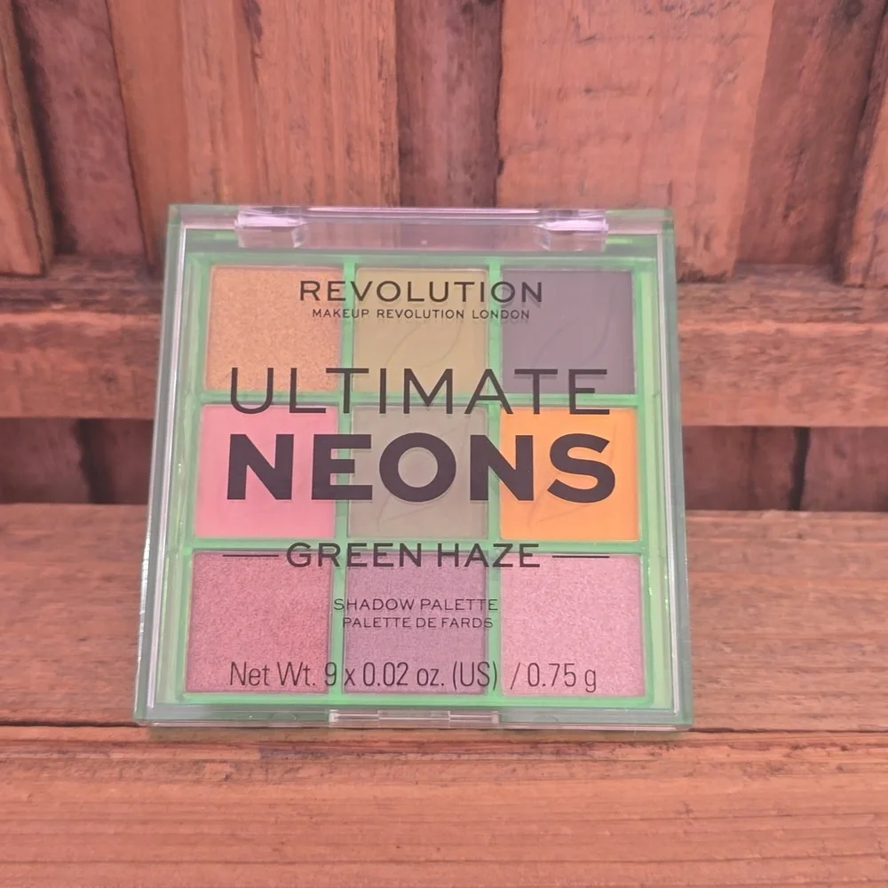 Makeup Revolution Beauty Ultimate Neons 9 Eyeshadow Palette - Green Haze